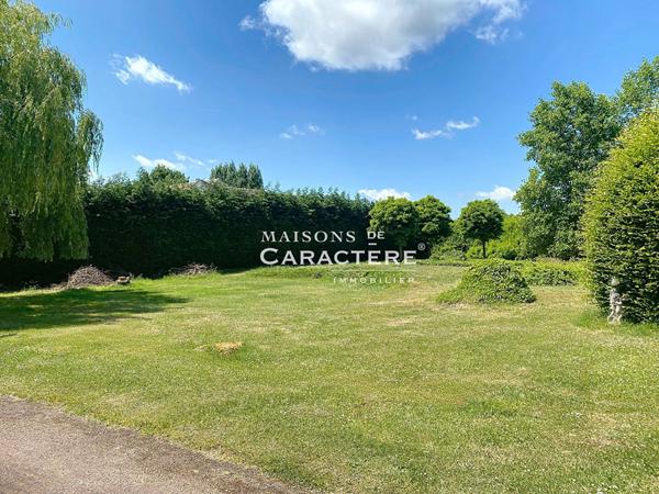 Terrain constructible à vendre avec 160 m² d’emprise