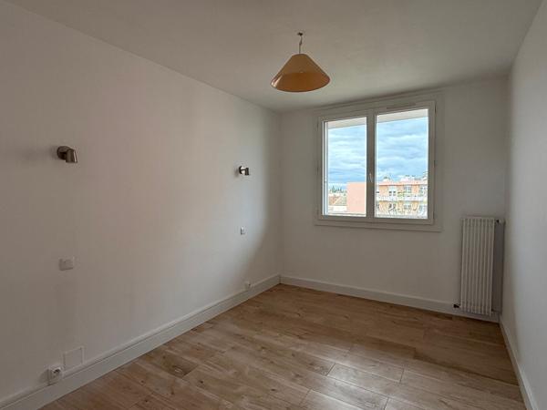 Appartement Bollene 3 pièce(s) 73 m2
