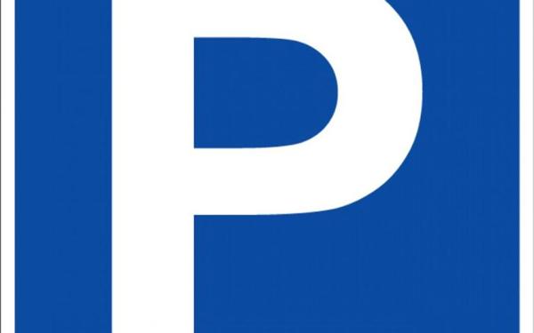 Stationnement à louer    Compiègne