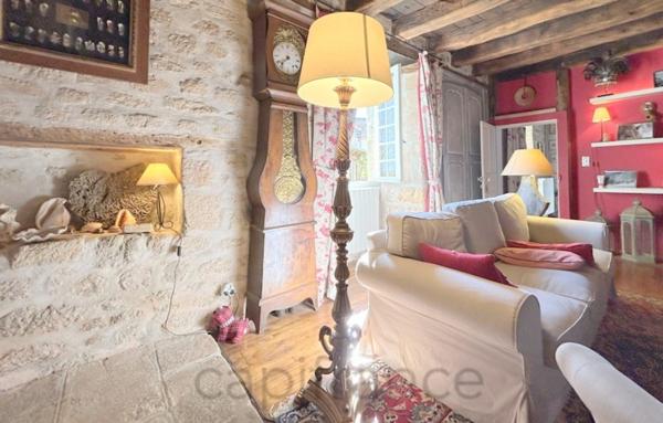 Demure de caractere, secteur Xaintre