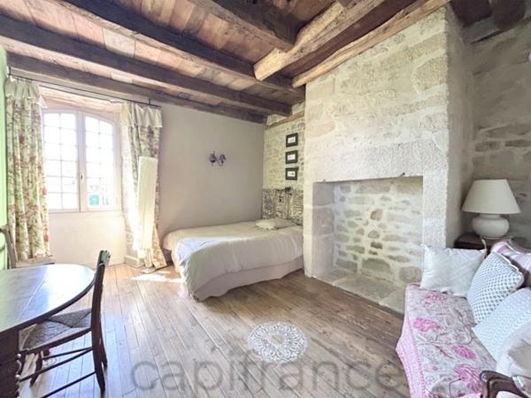 Demure de caractere, secteur Xaintre