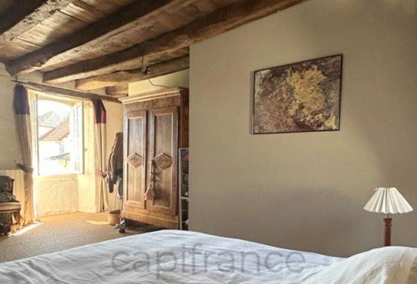 Demure de caractere, secteur Xaintre