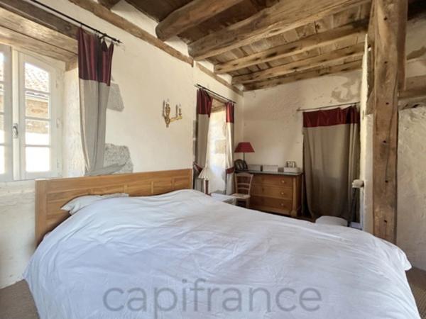 Demure de caractere, secteur Xaintre