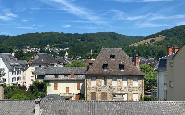 Appartement à vendre    4 pièces • 110 m2 Saint-Geniez-d'Olt