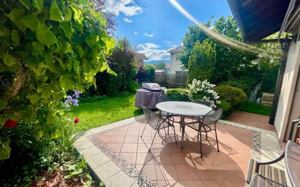 Maison à vendre    8 pièces • 230 m2 Prévessin-Moëns