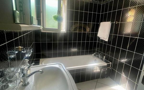 Maison à vendre    8 pièces • 230 m2 Prévessin-Moëns