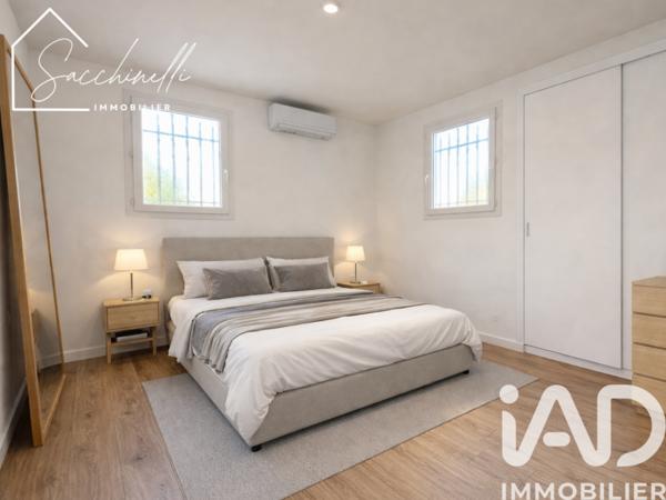 Maison à vendre 10 pièces 253 m² La Crau