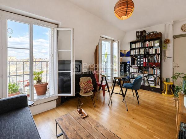 75009 PARIS - Quartier Martyrs-Lorette-Cadet- Appartement lumineux, traversant avec 6  balcons et belle vue