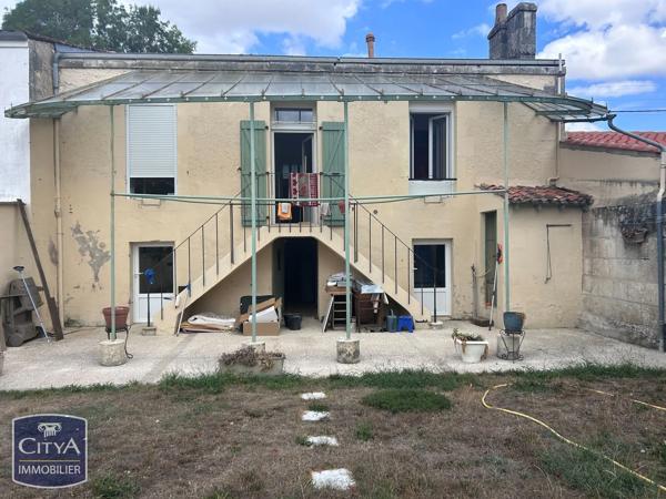 Maison à vendre 3 pièces 61.4m² Saintes (17100)