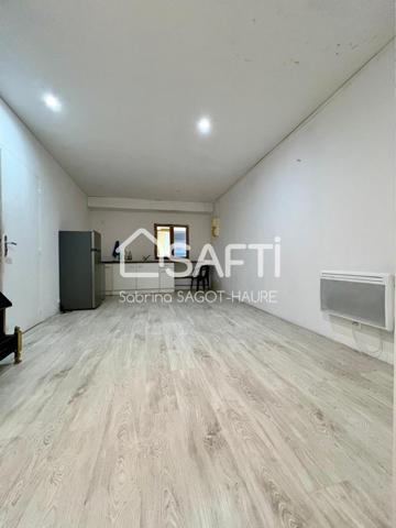 Maison avec 2 logements, cour et terrasse