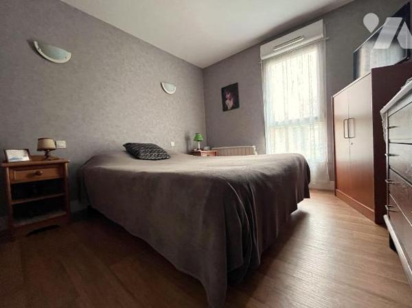 En exclusivité chez votre notaire !! En centre ville d'Hazebrouck, en résidence sécurisée ( 200...