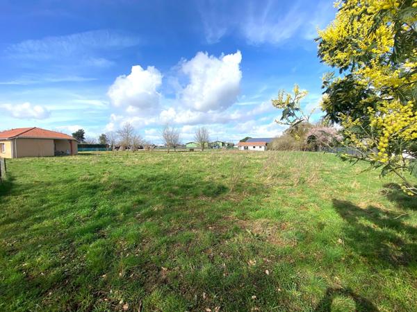 TERRAIN IDEALEMENT SITUÉ 1907M2 AIRE-SUR-L'ADOUR