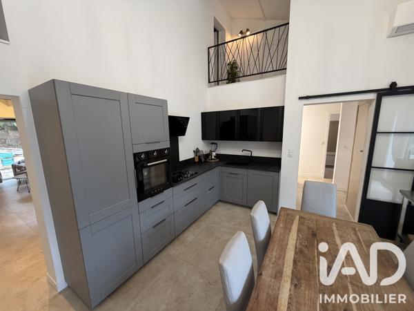 Maison à vendre 9 pièces 276 m² Pierrevert