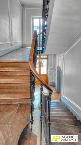 Versailles Notre Dame - Appartement Versailles 2 pièces 28.41 m2 - cave 256 000 € **  - Référence  28322
