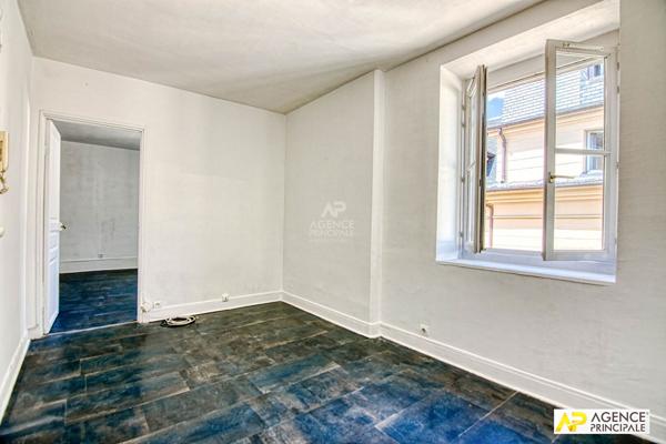 Versailles Notre Dame - Appartement Versailles 2 pièces 28.41 m2 - cave 256 000 € **  - Référence  28322