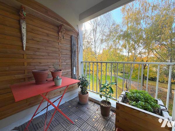 TYPE 3 AVEC BALCON QUARTIER POTERIE !