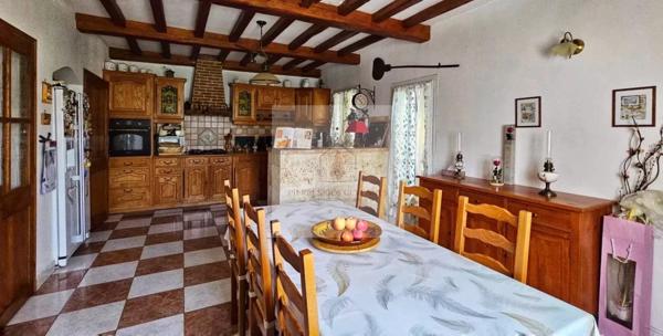 Maison familiale au calme avec terrain et vue