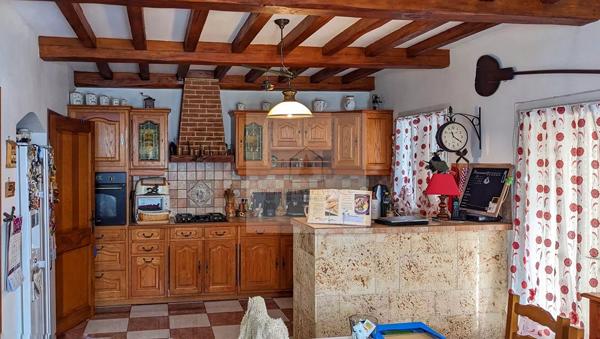Maison familiale au calme avec terrain et vue