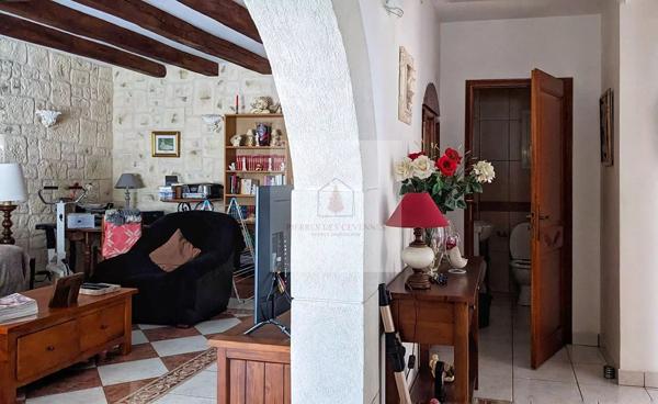 Maison familiale au calme avec terrain et vue