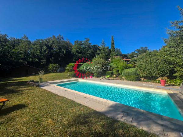 Propriété 7 P 212 m² sur parc 3500 m² avec piscine