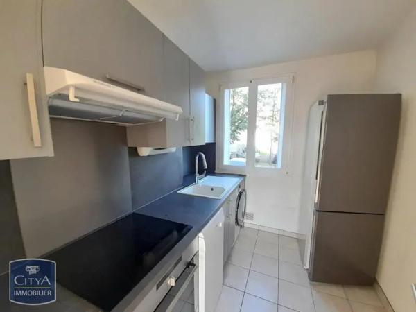 Appartement à louer 4 pièces 65.21m² Tours (37000)