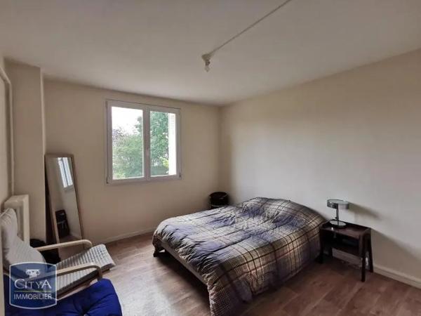 Appartement à louer 4 pièces 65.21m² Tours (37000)