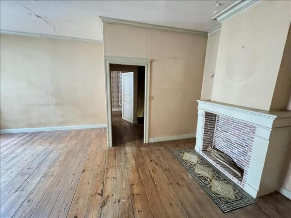 Maison à vendre |  Barbezieux-Saint-Hilaire |  9 pièces | 159 m²