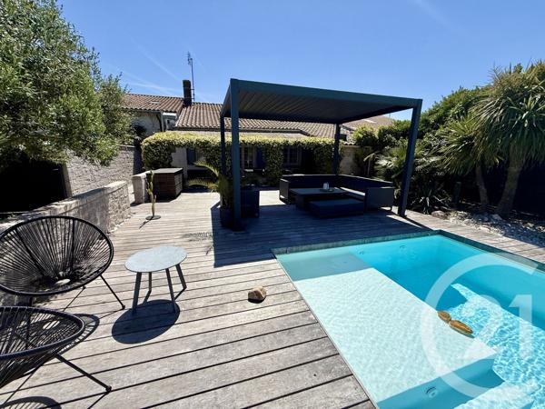 Maison à vendre  7 pièces - 187,82 m 2   ROYAN  - 17