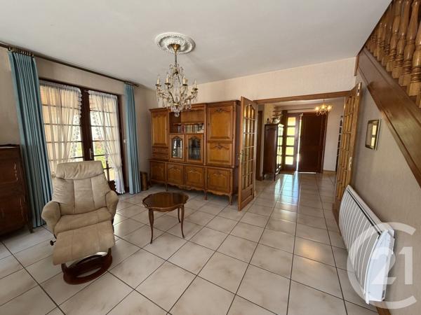Maison à vendre  7 pièces - 187,82 m 2   ROYAN  - 17
