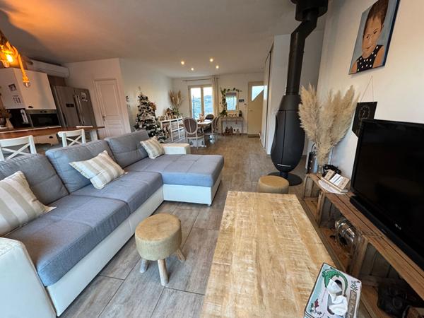 Maison familiale avec piscine à Pomas - Prestations soignées