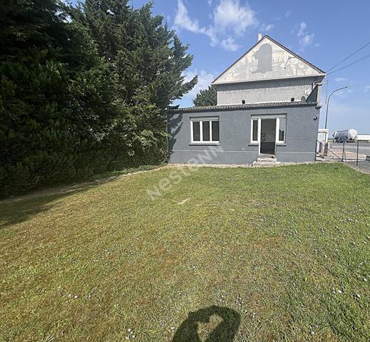 AXE PASSANT LAON-REIMS : Immeuble local commercial + appartement