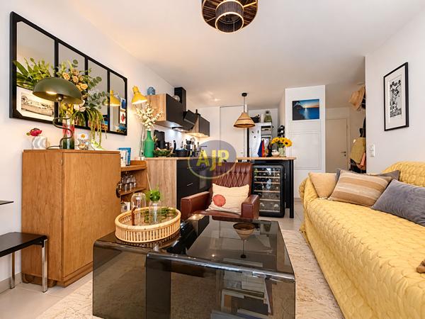 Appartement à vendre Saint Jean De Monts - 2 pièces, 40m² avec 1 chambre(s) à 198 900€ - AJP Immobilier Saint-Jean-de-Monts