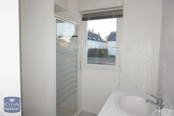 Appartement à louer 3 pièces 60.51m² Le Bourgneuf-la-Forêt (53410)