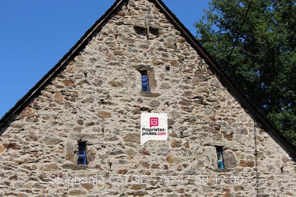 Maison 116 m2 de 5 pièces, 3 CH , Champs / Tarentaine (15) BEAUCOUP DE POTENTIEL !