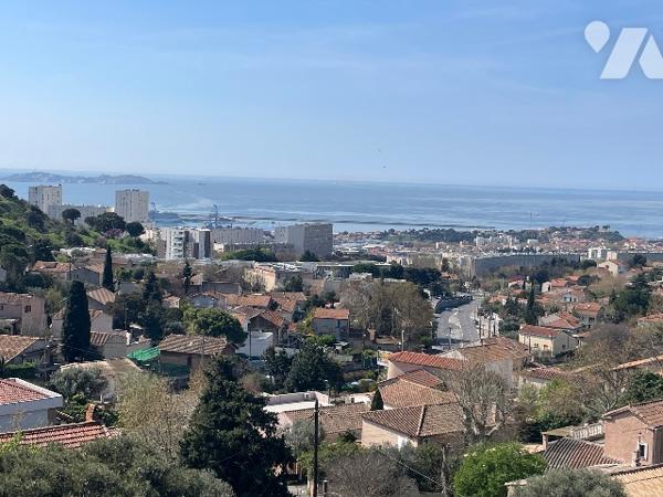 T3 VERDURON 13015 bd Henry Barnier, résidence fermée vue mer, surf 68m², balcon, parking .