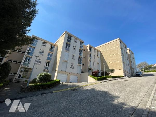 T3 VERDURON 13015 bd Henry Barnier, résidence fermée vue mer, surf 68m², balcon, parking .