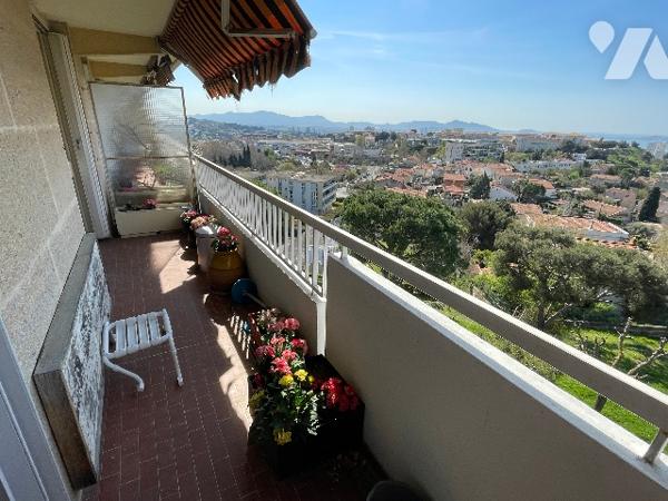 T3 VERDURON 13015 bd Henry Barnier, résidence fermée vue mer, surf 68m², balcon, parking .