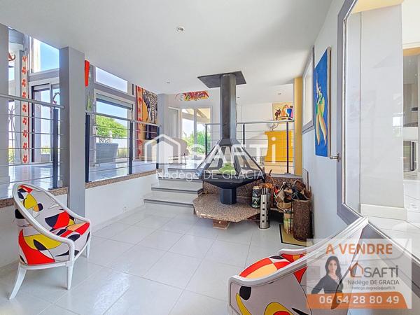 Maison d'architecte T7 260m2  sur les coteaux