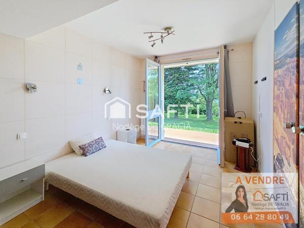 Maison d'architecte T7 260m2  sur les coteaux