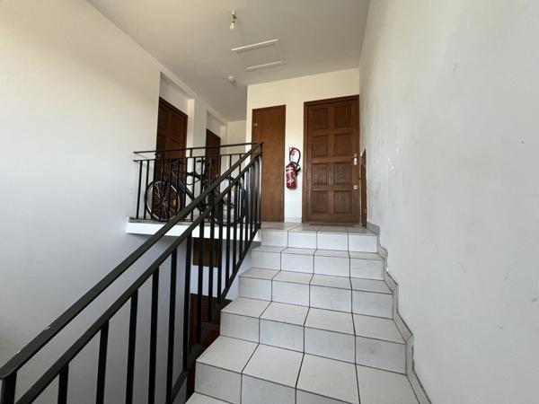 Immeuble 276 120 € Condom 310 m² DPE E
