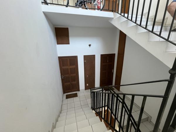 Immeuble 276 120 € Condom 310 m² DPE E