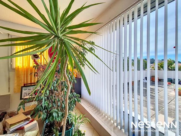 Coeur de ville Cavalaire-sur-Mer - dernier étage - 3 chambres - 41 m² de terrasse et garage de 18 m²