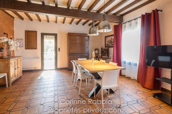 Maison de 180m². 6 pièces