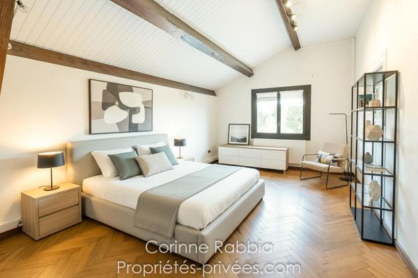 Maison de 180m². 6 pièces