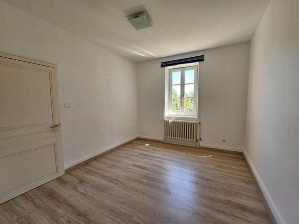 Location Maison 5 pièces Saint-Genix-sur-Guiers 73240 à la location