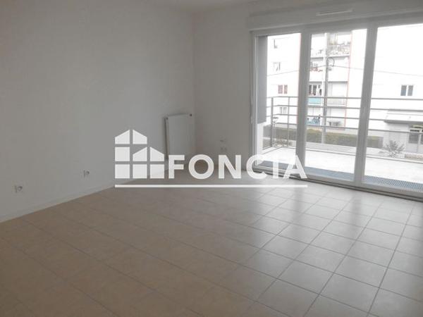 Location Appartement 2 pièces 40.3 m² - 22 AVENUE DE LA MARNE Vannes 56000