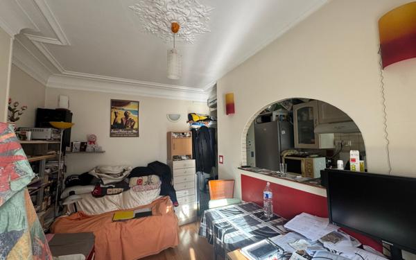 Appartement à vendre    2 pièces • 35 m2 Paris 18