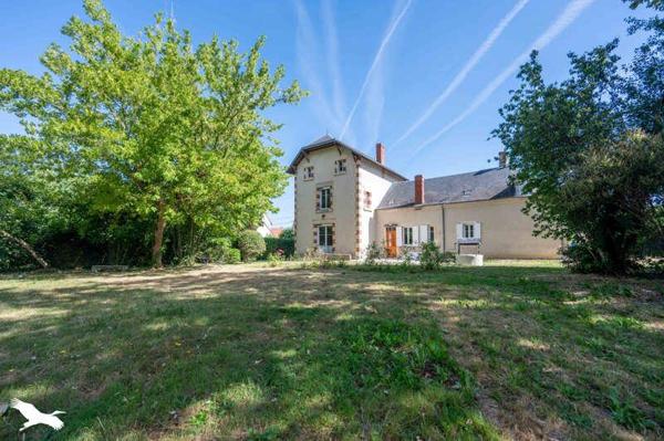 Maison à vendre 250 000 € Ourouer-les-Bourdelins 9 p 210 m² DPE C