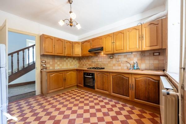 Maison à vendre 250 000 € Ourouer-les-Bourdelins 9 p 210 m² DPE C