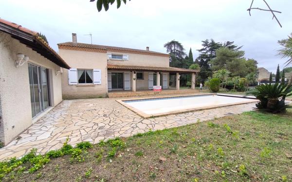 Maison à vendre    9 pièces • 263 m2 Manduel